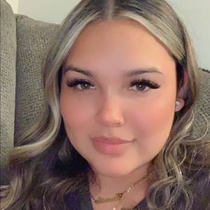 Meet your Posher, Sophia